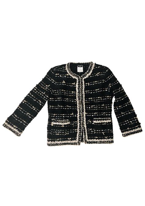 giacca di maglia modello chanel